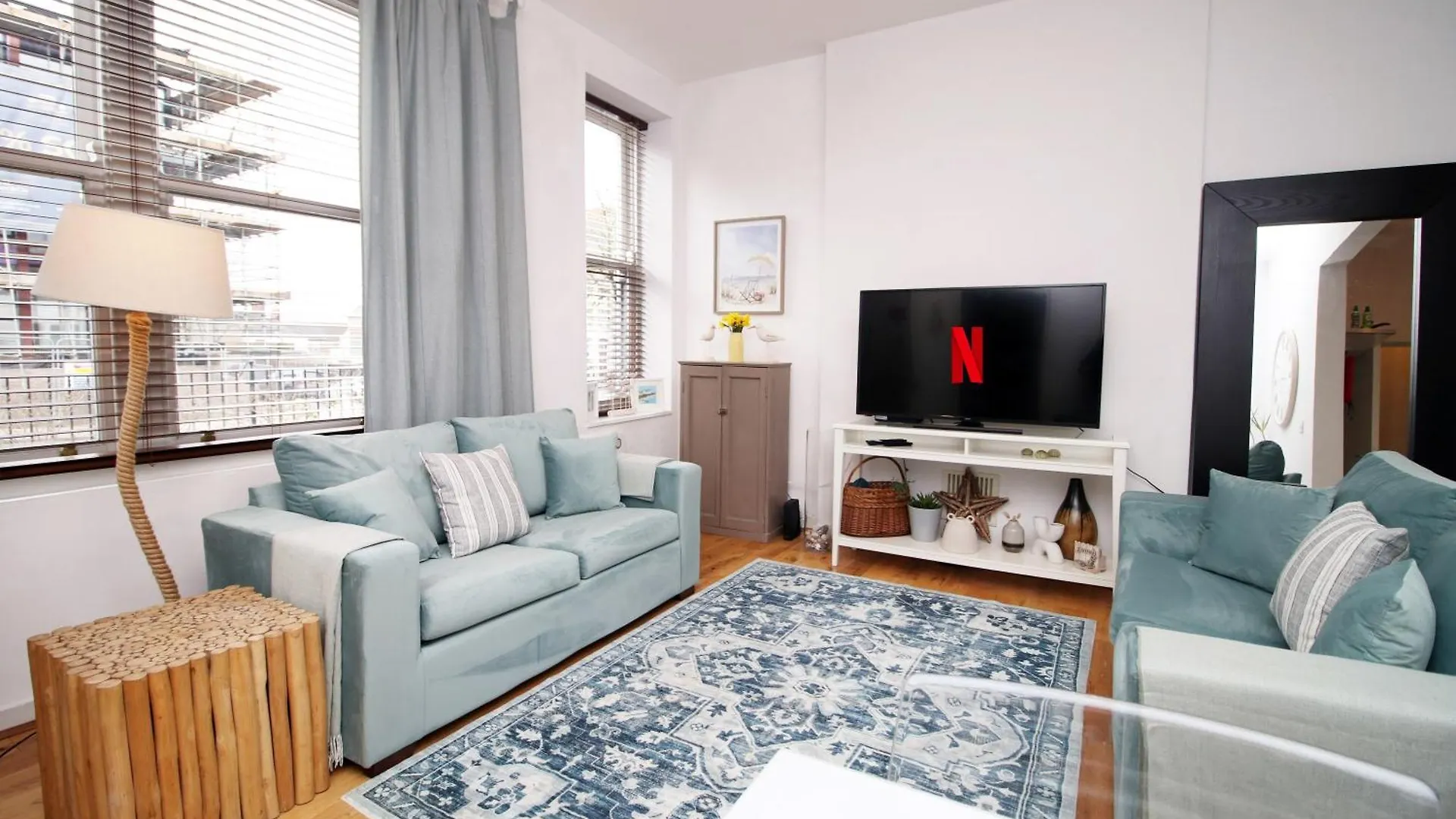 Apartment Coastal Penarth Dream! Close To Cardiff Superb Location Near Bars And Restaurants! Dog Friendly And Welcome Breakfast Pack! United Kingdom