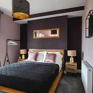https://central-brighton-few-steps-from-brunswick-square.brighton-hotels-england.com
